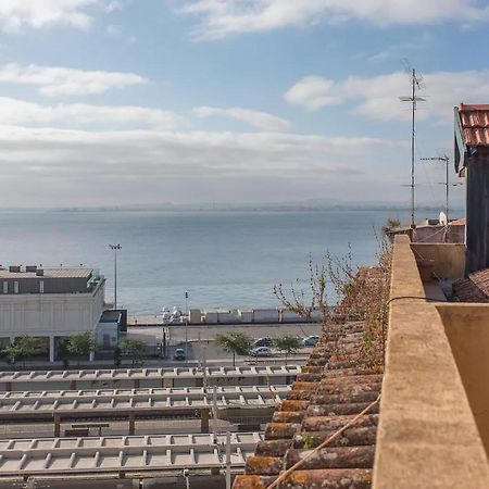 Gorgeous River View In Alfama Lisbon Exterior photo